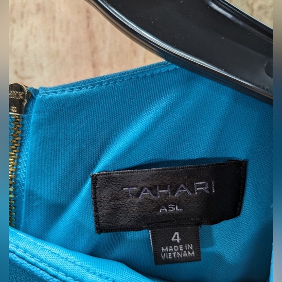 Tahari ASL Drape Sheath Dress in dark Aqua Size 4 NWOT - Picture 4 of 9